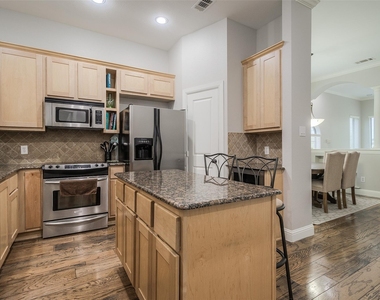 3118 Carmel Street - Photo Thumbnail 17