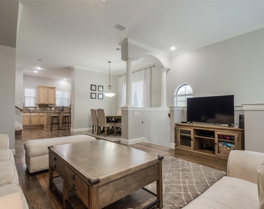 3118 Carmel Street - Photo Thumbnail 12