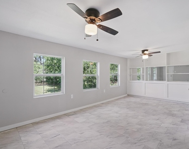 1526 Green Street - Photo Thumbnail 13