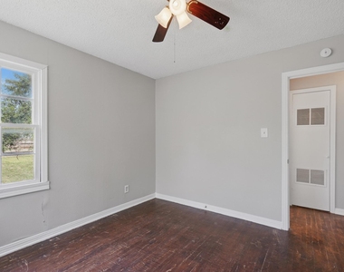 1526 Green Street - Photo Thumbnail 22