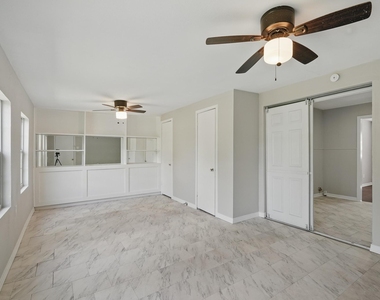 1526 Green Street - Photo Thumbnail 14