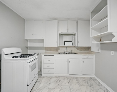 1526 Green Street - Photo Thumbnail 12