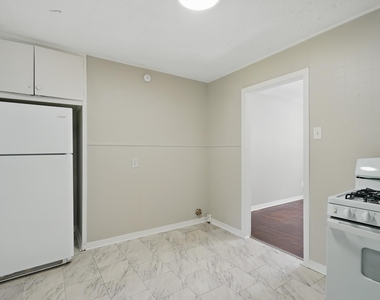 1526 Green Street - Photo Thumbnail 10