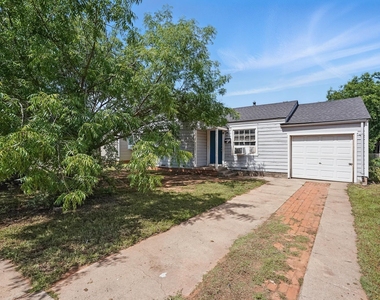 1526 Green Street - Photo Thumbnail 1