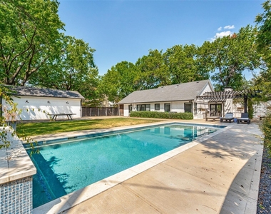 6124 Del Norte Lane - Photo Thumbnail 23