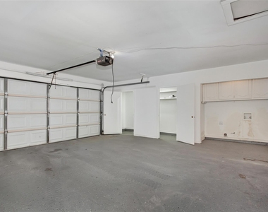 136 Shady Brook Drive - Photo Thumbnail 29