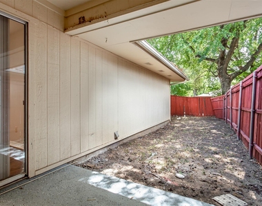 136 Shady Brook Drive - Photo Thumbnail 30