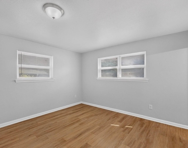 4801 Hollowbrook Road - Photo Thumbnail 18