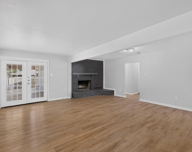 4801 Hollowbrook Road - Photo Thumbnail 6