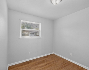4801 Hollowbrook Road - Photo Thumbnail 14