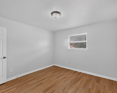 4801 Hollowbrook Road - Photo Thumbnail 29