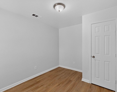 4801 Hollowbrook Road - Photo Thumbnail 33
