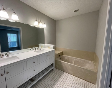 6708 Wesson Drive - Photo Thumbnail 13