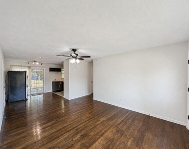 700 Pine Street - Photo Thumbnail 13