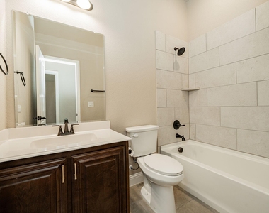 920 Bald Cypress Drive - Photo Thumbnail 13