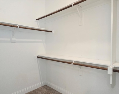 2932 Log Cabin Drive - Photo Thumbnail 21