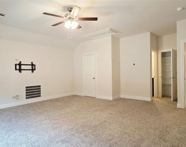 2932 Log Cabin Drive - Photo Thumbnail 24