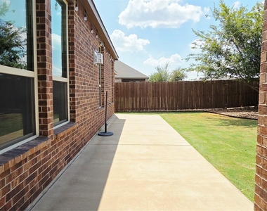 2932 Log Cabin Drive - Photo Thumbnail 28