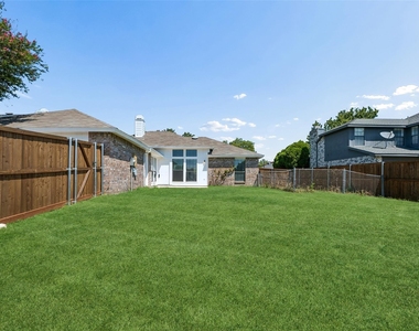 825 Weaver Street - Photo Thumbnail 24