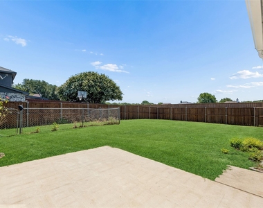 825 Weaver Street - Photo Thumbnail 26