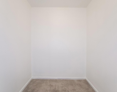 112 Barbwire Way - Photo Thumbnail 7