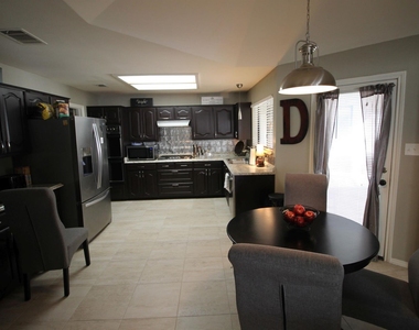 4208 Meadowdale Drive - Photo Thumbnail 17