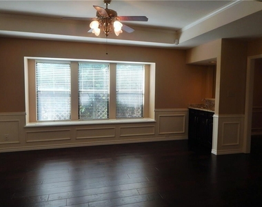 4208 Meadowdale Drive - Photo Thumbnail 29