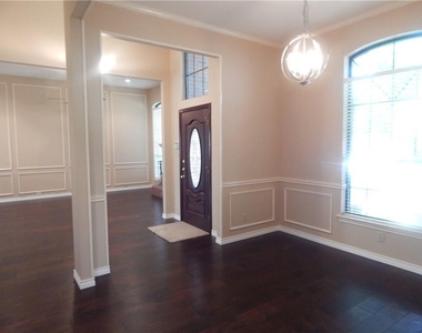 4208 Meadowdale Drive - Photo Thumbnail 5