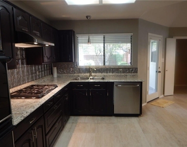 4208 Meadowdale Drive - Photo Thumbnail 14