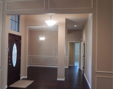 4208 Meadowdale Drive - Photo Thumbnail 9