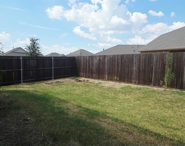 1218 Smoketree Lane - Photo Thumbnail 22