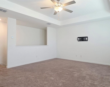 1218 Smoketree Lane - Photo Thumbnail 20
