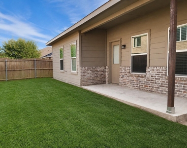2021 Meadow Park Drive - Photo Thumbnail 19