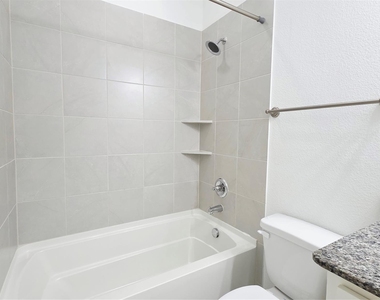 6209 Davison Way - Photo Thumbnail 14