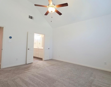 6209 Davison Way - Photo Thumbnail 11