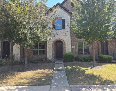 6209 Davison Way - Photo Thumbnail 1