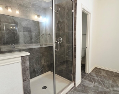 6209 Davison Way - Photo Thumbnail 13