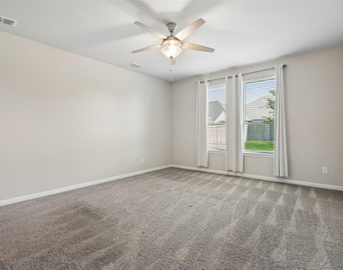 4306 Lombardy Drive - Photo Thumbnail 17