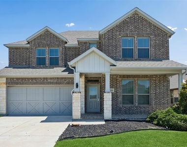 4306 Lombardy Drive - Photo Thumbnail 2