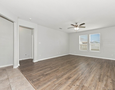 2614 Lavender Lane - Photo Thumbnail 5