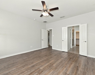 2614 Lavender Lane - Photo Thumbnail 9