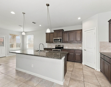 2614 Lavender Lane - Photo Thumbnail 4