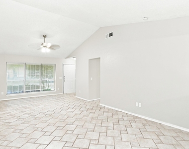 7509 Atlantic Drive - Photo Thumbnail 3