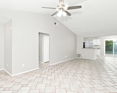 7509 Atlantic Drive - Photo Thumbnail 2