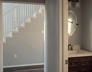 1424 Sunswept Terrace - Photo Thumbnail 19