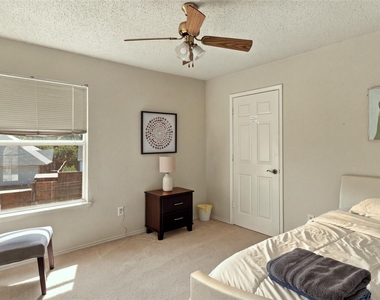 1424 Sunswept Terrace - Photo Thumbnail 16