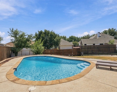 1424 Sunswept Terrace - Photo Thumbnail 21