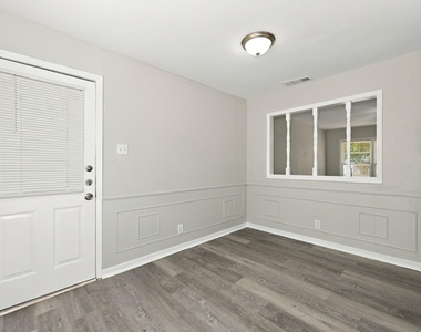 549 Lorna Street - Photo Thumbnail 14