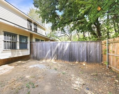 144 Creek Cove Drive - Photo Thumbnail 14