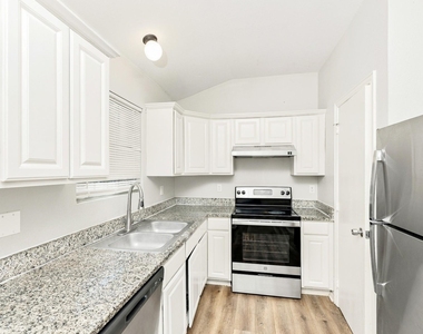 144 Creek Cove Drive - Photo Thumbnail 6